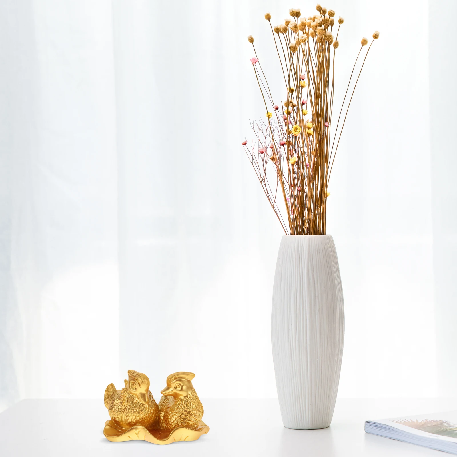 

Resin Golden Duck Sculpture Wedding Home Decor Desktop Love Birds Statue Anniversary Gift Decoration Wedding Gift