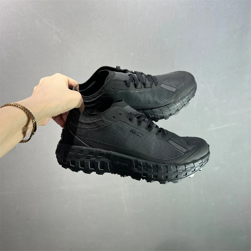 

FallBreathable racing running shoes, upgraded mesh holes, fresh for racing