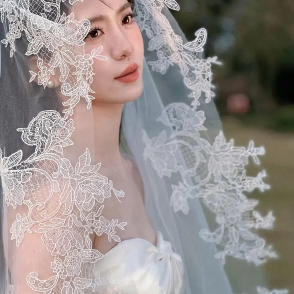 Voile de mariage en dentelle à long train pour femme, broderie de fleurs, bord en dentelle, tête en dentelle de fleur, gaze douce, une couche, coiffure de patients icidaires