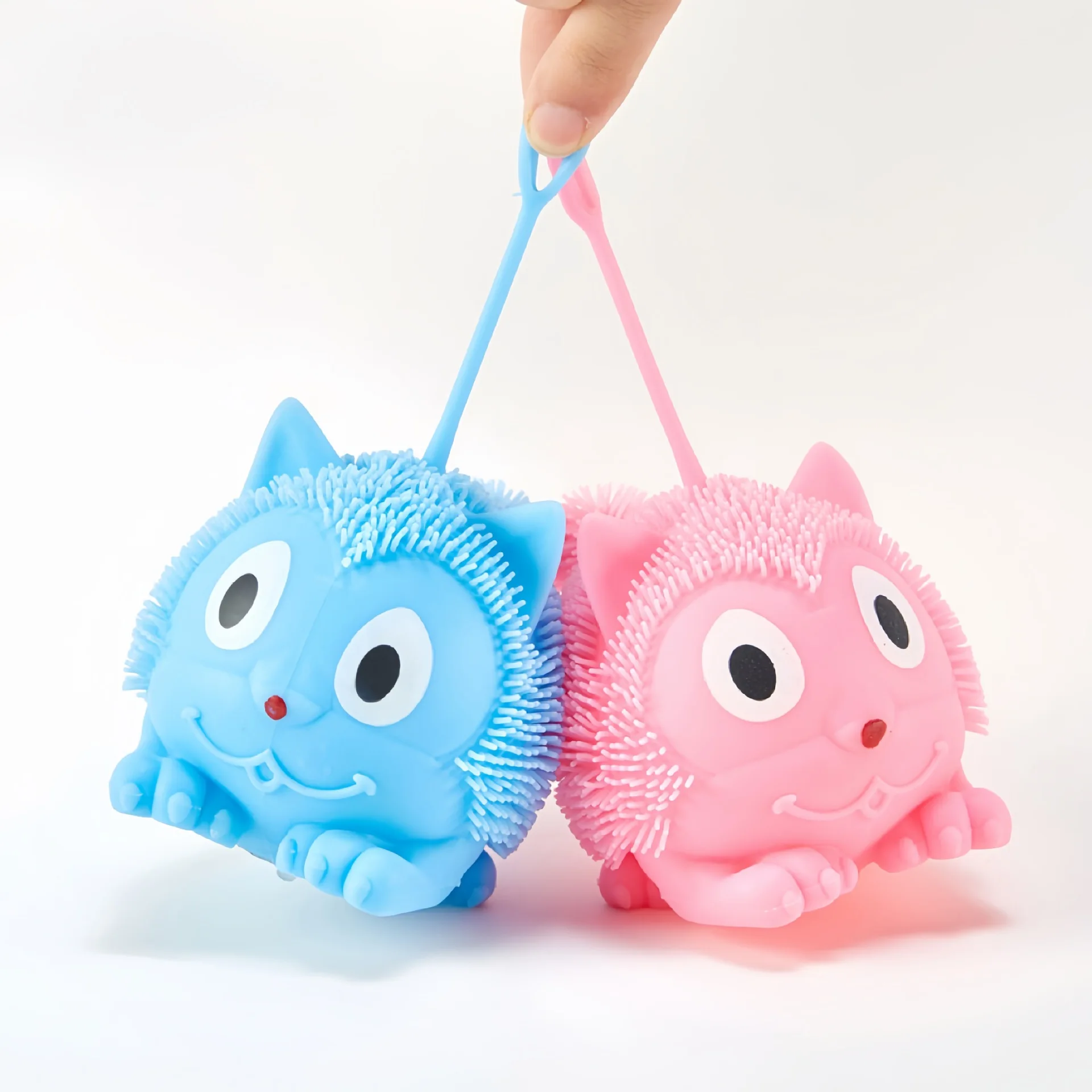 

Милая белка, сжимаемый мяч, забавная милая игрушка в виде животного, колючие шарики, блестящая сенсорная мягкая игрушка-непоседа, снятие стресса, лучший подарок