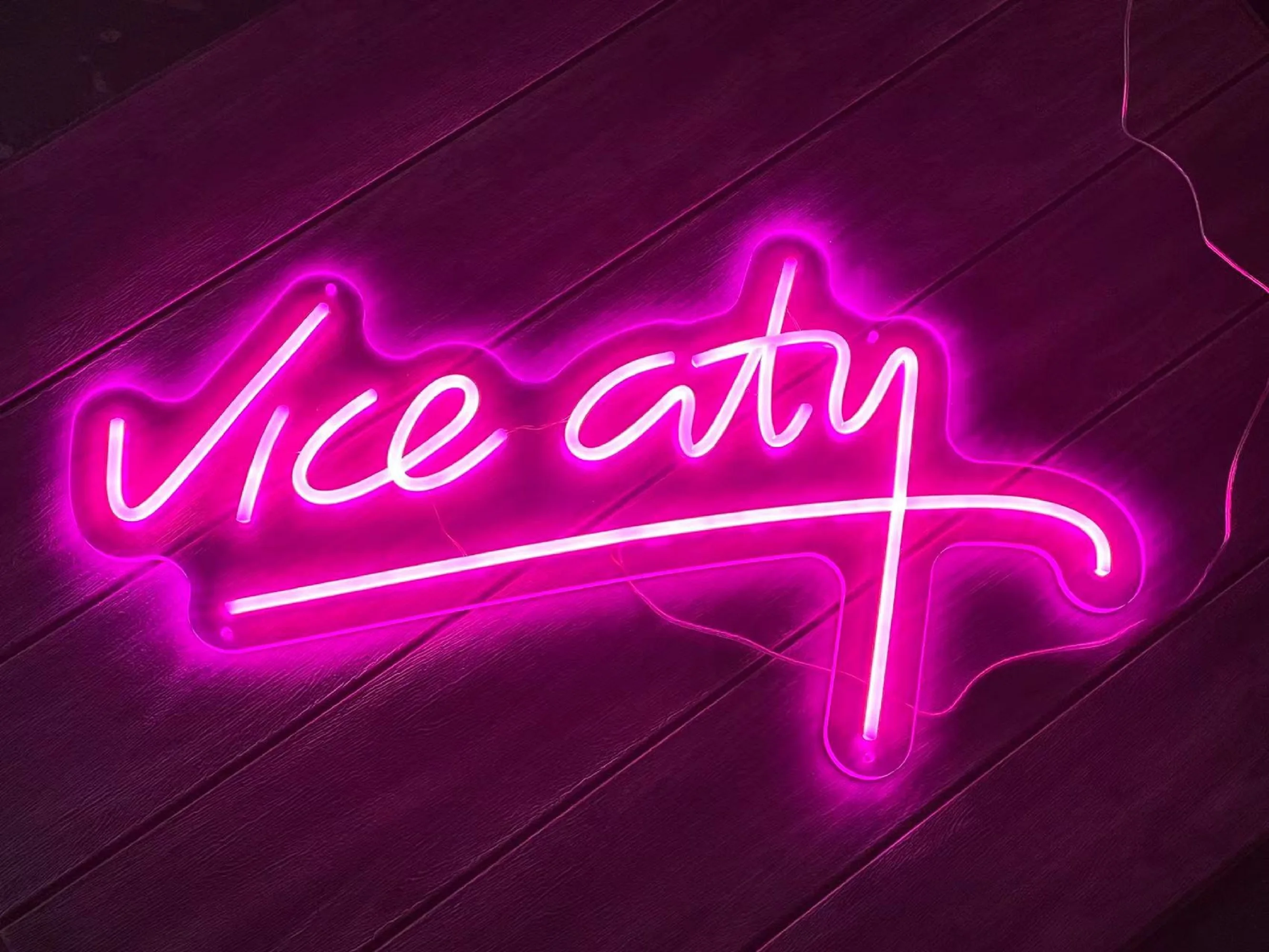 Custom Vice City LED Neon Logo Light USB Indoor Bedroom Decoration Visual Bar Wall Light Up Sign Neon Decor Neonlamp for Room