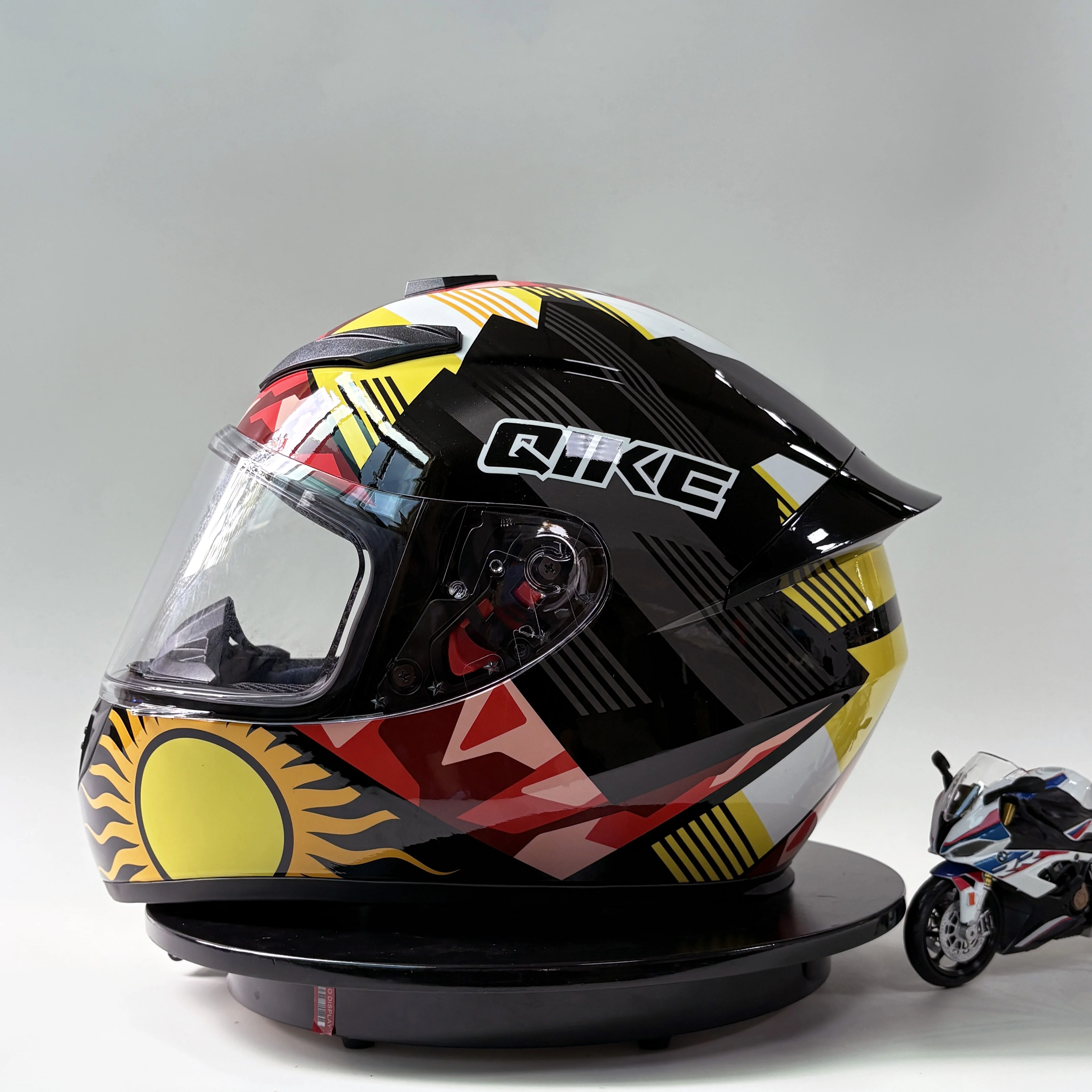 

DOT мотоциклетный полный шлем мужской большой хвост ретро круизный мотоциклетный шлем мотоциклетный шлем полное покрытие, чтобы согреться