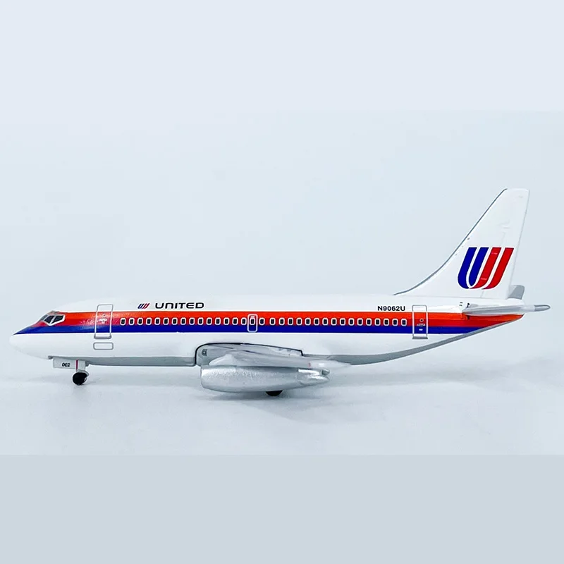 Boeing americano fundido a presión, Avión de aleación de plástico, modelo a escala 1: 737, colección de regalos, simulación, decoración de exhibición, 200-500