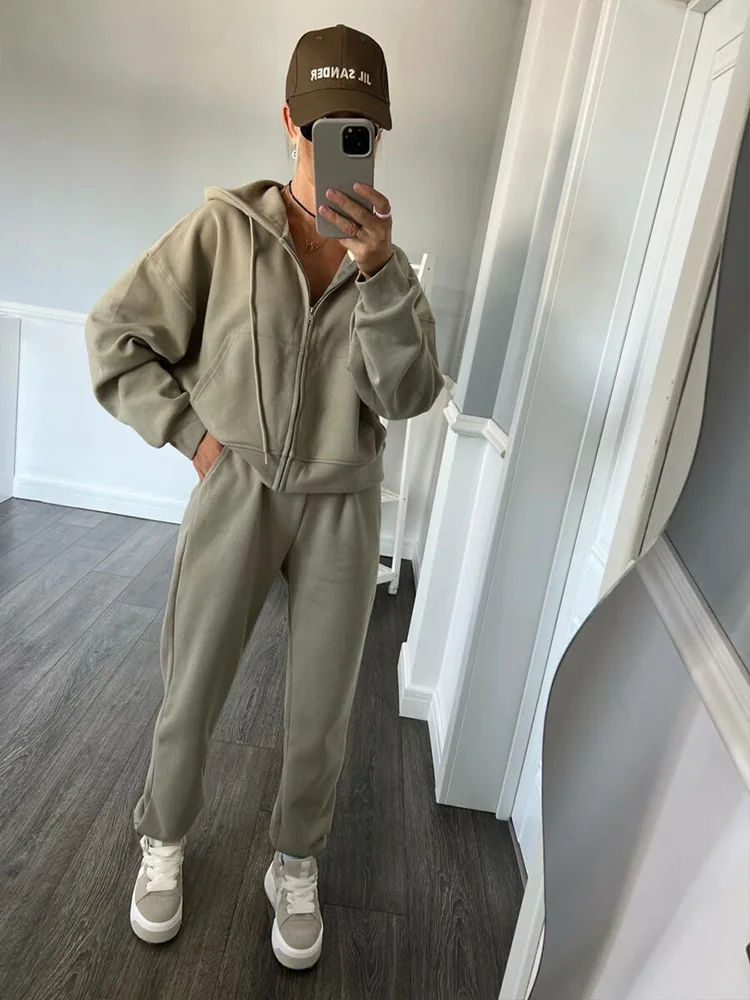 Women’s Tracksuit Hooded Zip Sweatshirt Pockets Elastic Waist Pants Two-Piece Thick Sports Casual Set CyberStreetOne beige