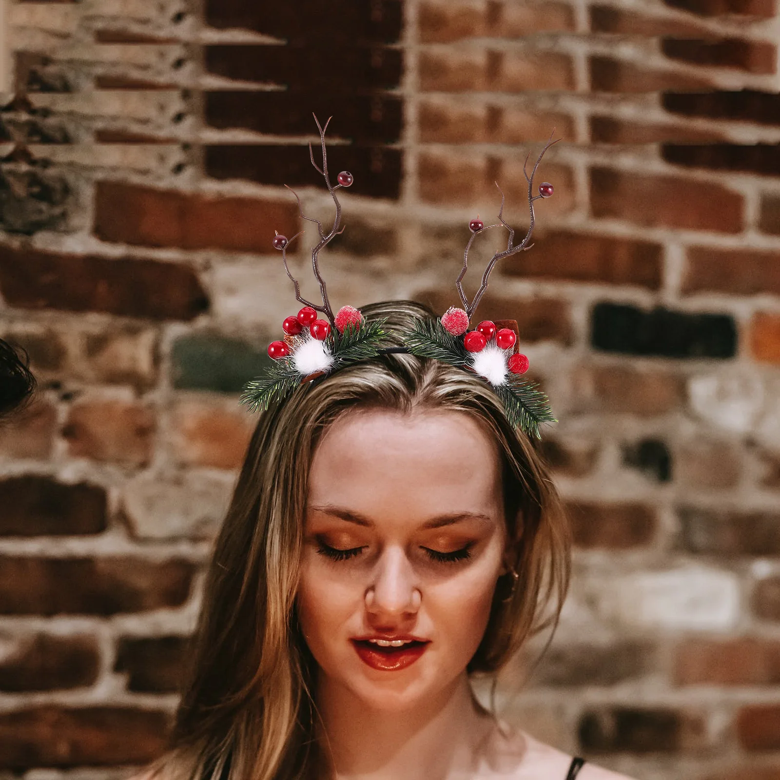 

Antler Headband Christmas Hair Band Festive Deer Style with Pine Branches for Xmas Costume Dance Party Decoration
