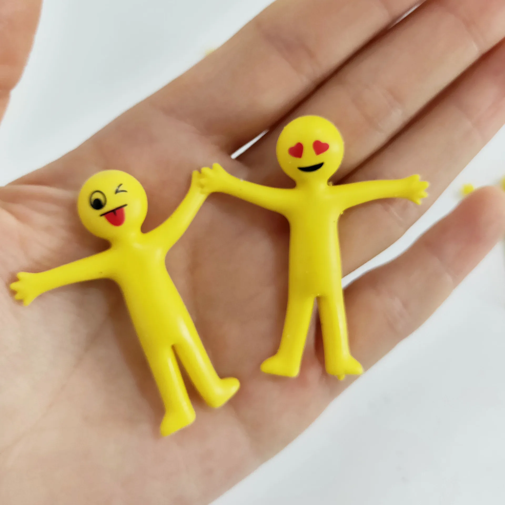 10/20PC Bulk Funny Stretchy Yellow Villain Kids Birthday Piñatas Toys Wedding Souvenirs Children Birthday Gifts for Guests Pinat