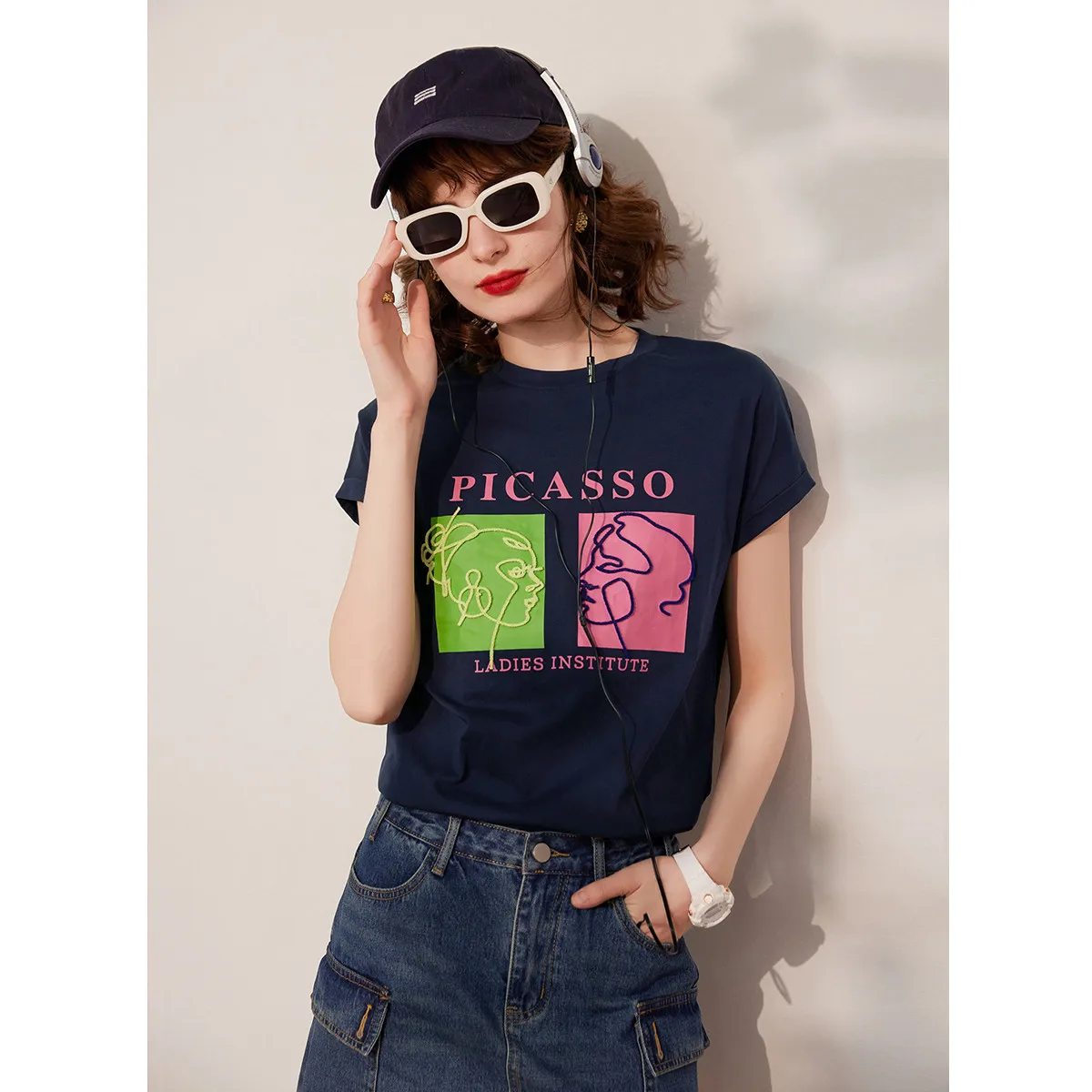 LOUISYAO Round Neck Letter Graphic Tee 2025 Summer Women New Print Casual Short Sleeve Fashion T-Shirt