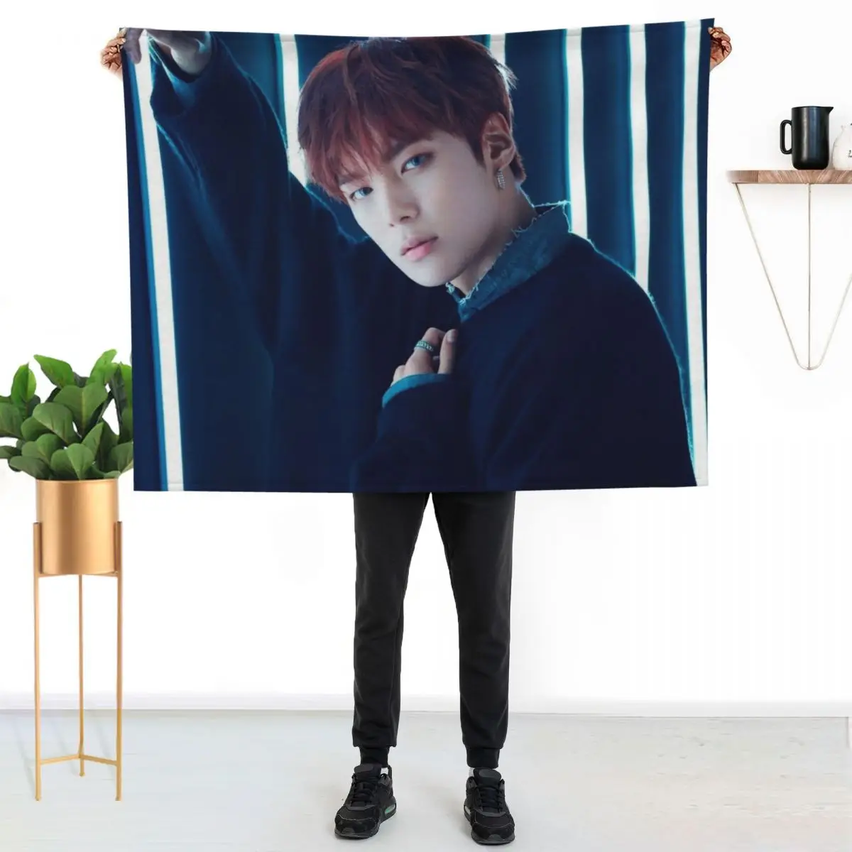 

Minhyuk Throw Blanket Soft Bedroom Blanket for Night Sleeping