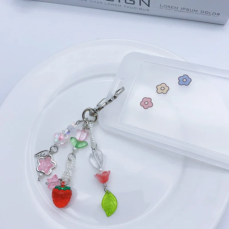 Cute Sweet Y2K Strawberry Keychain Lovely Flowers Keyring Girly Bag Pendant For Girl Backpack Hanging Decoration