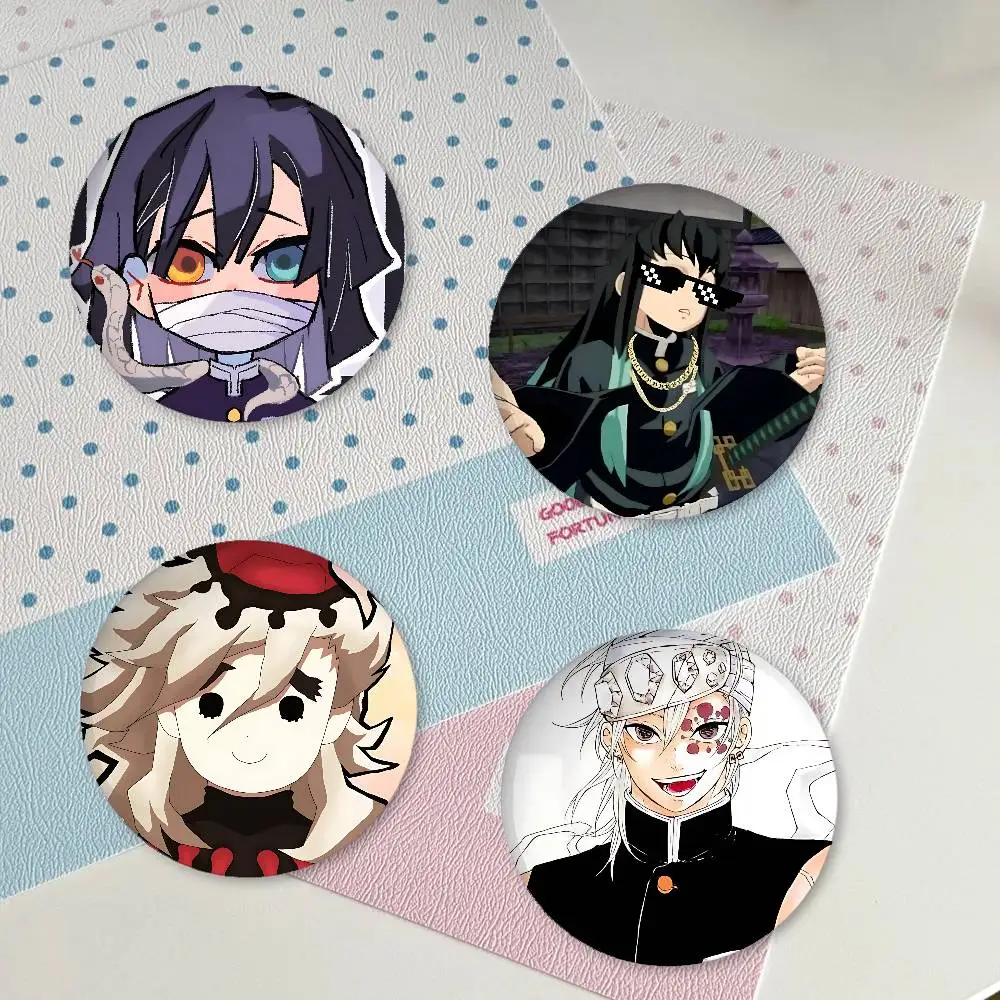 Cartoon Tanjiro Nezuko Giyuu Badges Fashion New Hip Hop Versatile Round Metal Badge Cartoon Pin Gift Wholesale