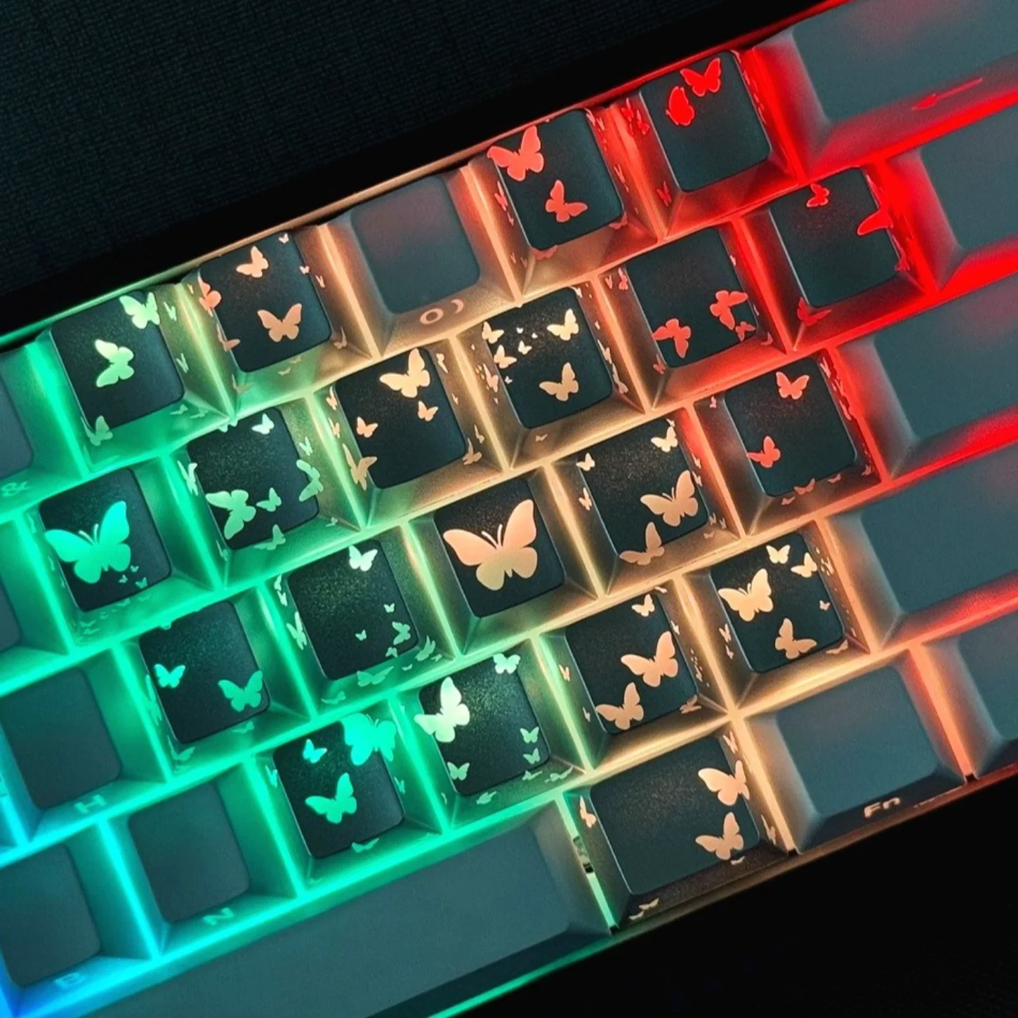 21 Key Heart-shaped Butterfly Keycap Cherry Translucent Replacement Keycap Suitable for MX Switches Gaming Mechanical Keyboard