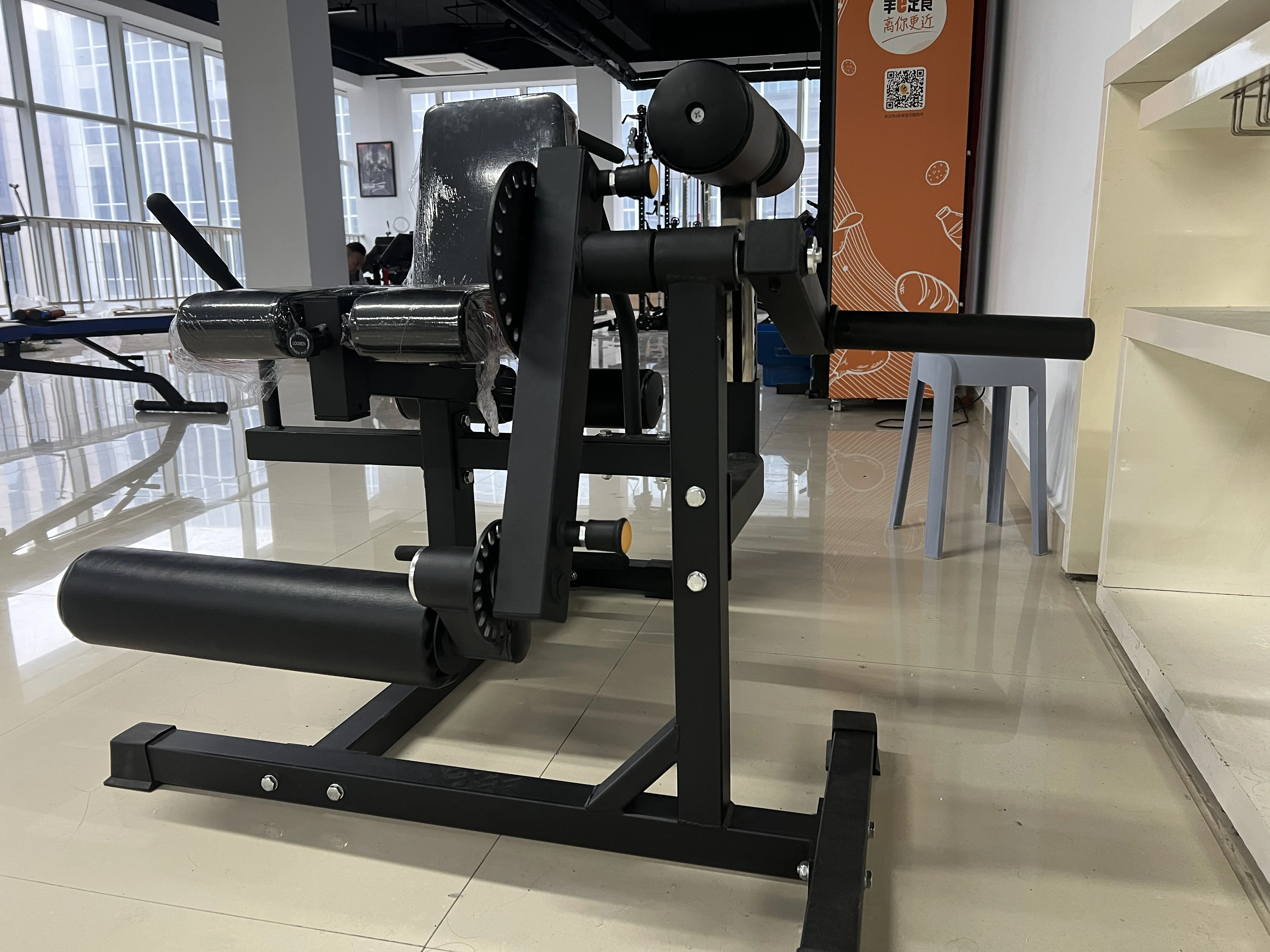 Regulowana ławka 6-pozycyjna 3 – Vertical Leg Press recenzja i cena