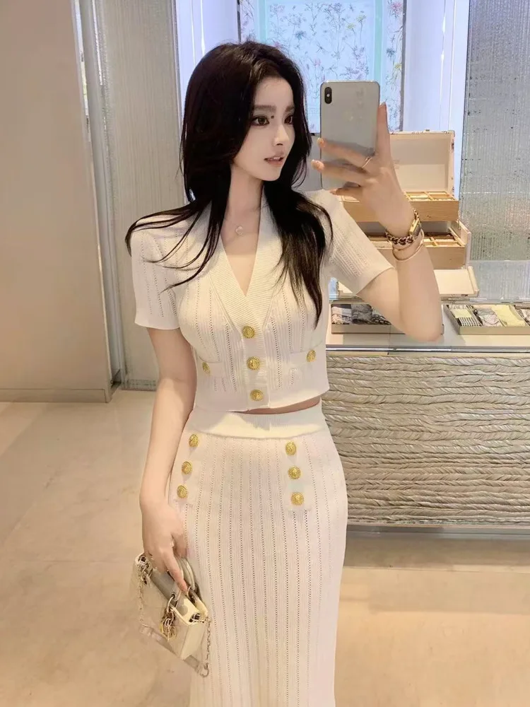 

2025 Новый вязаный комплект из двух предметов для женщин, свитер, топы + облегающая длинная юбка, костюмы, модные повседневные летние комплекты из 2 предметов, женская одежда