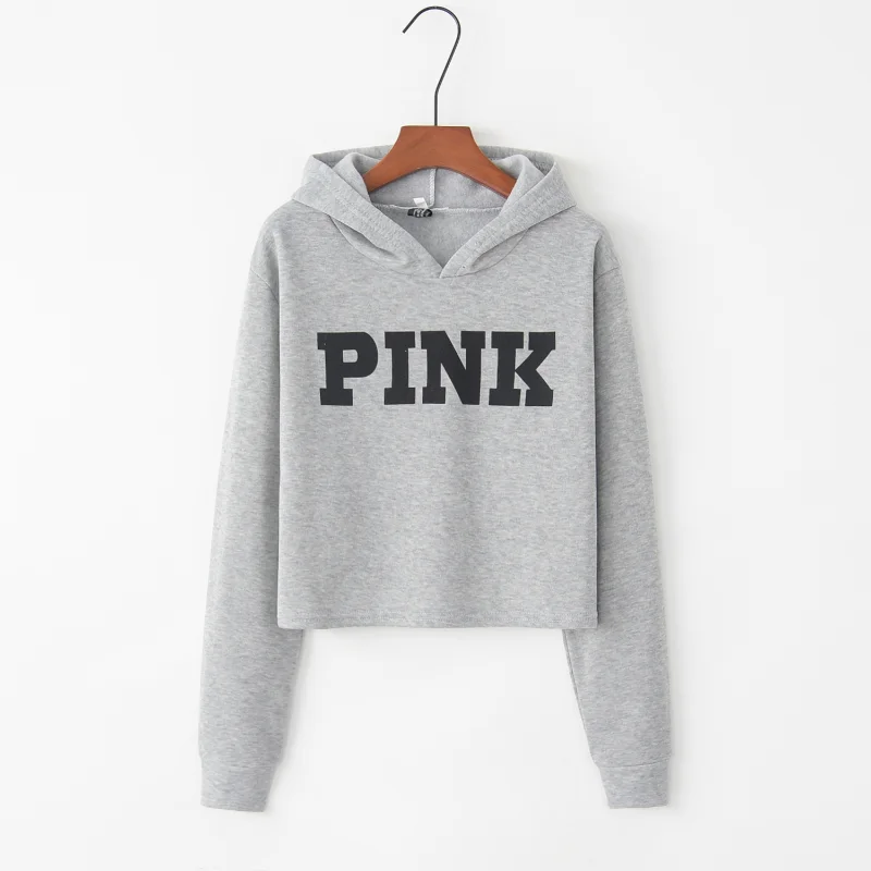 Hot Selling pink letter bedrucktes, lang ärmel iges, kurzes Outfit mit offenem Nabel und Samt und Hut schutz