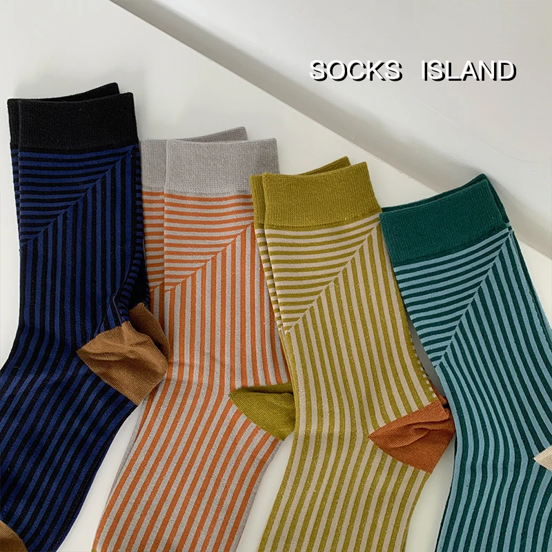 

Корейские модные женские носки, одинаковые по цвету уличная одежда в стиле Харадзюку, средние носки-трубы, повседневные полосатые спортивные носки в стиле хип-хоп для скейтборда