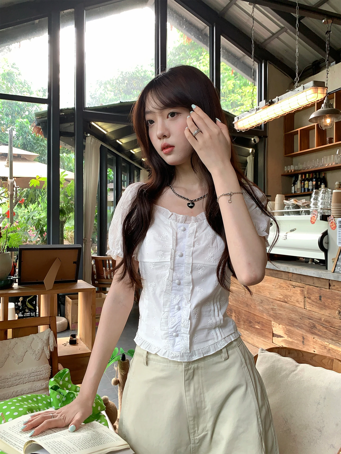 

Женская рубашка Hollyii в корейском стиле с вышивкой, рукавами-фонариками, квадратным воротником и зауженной талией, весна-лето, новинка