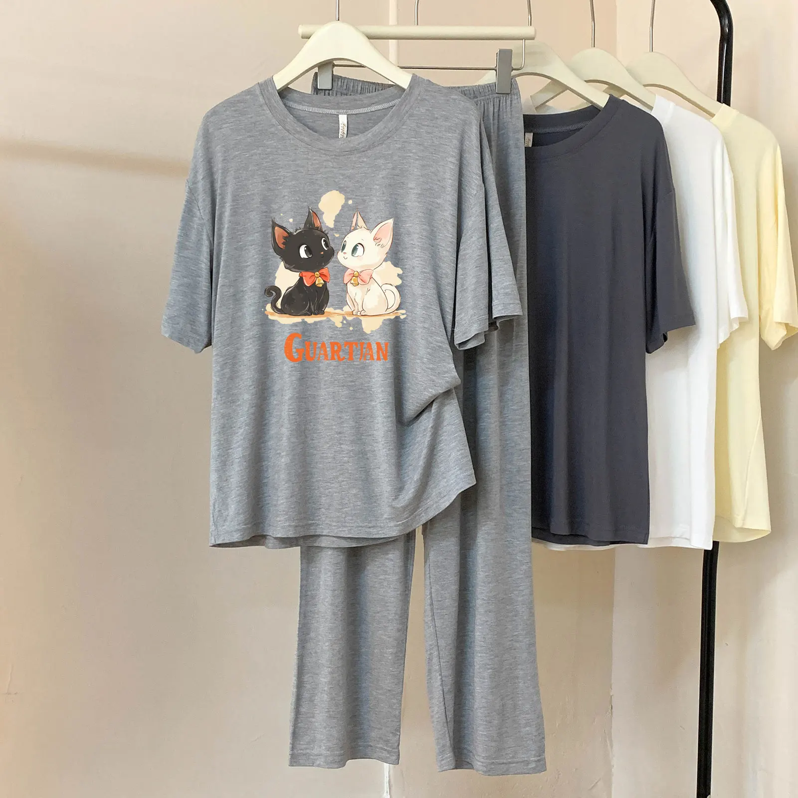 

DC107 # Женский пижамный комплект из двух предметов с короткими рукавами из модала и хлопка с принтом клубники и кролика, весна и