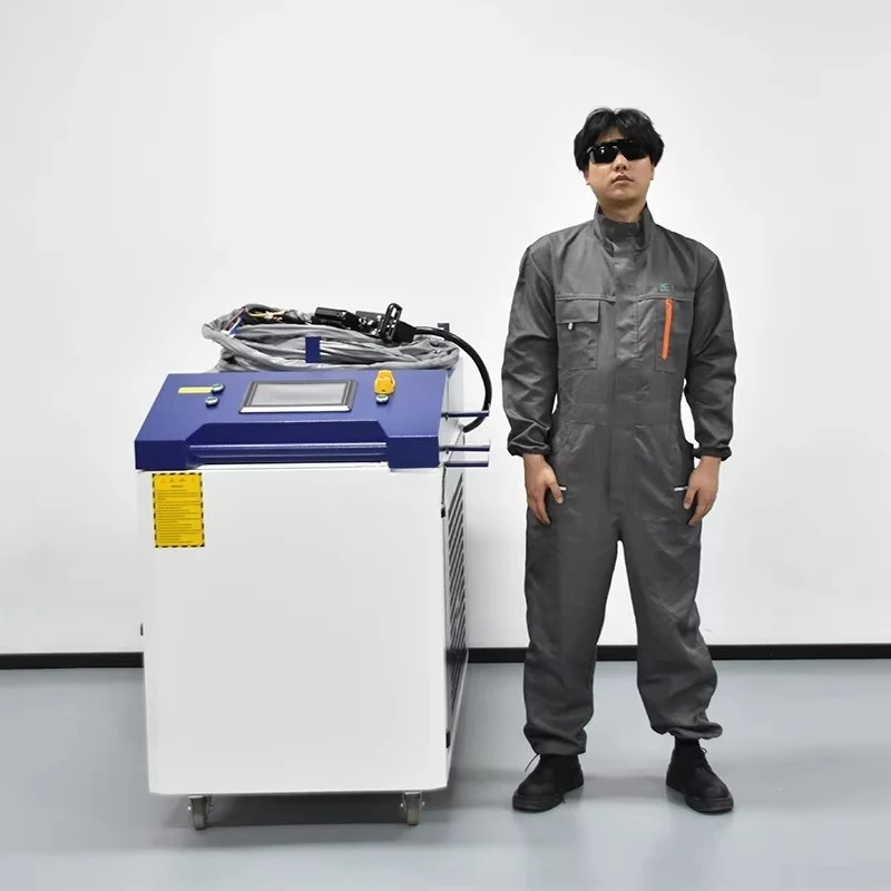 Laser Cleaner Machine New Water Cooling Continuous Laser Cleaner Rust Removal 6000W Laser Cleaning Machine