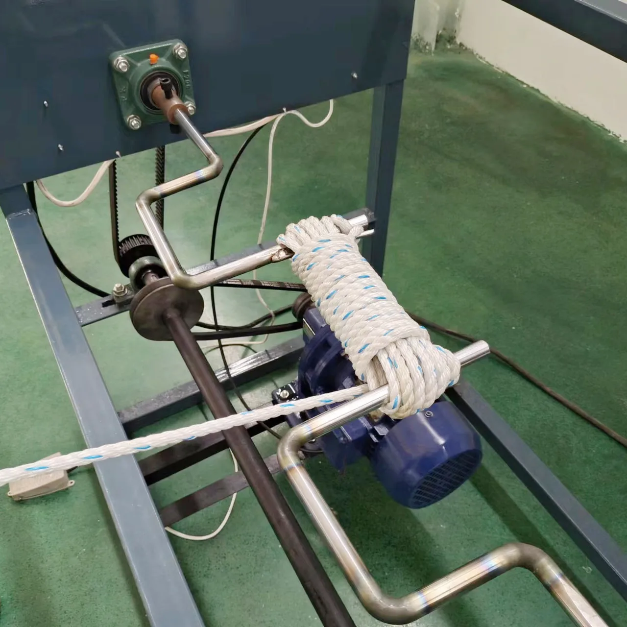 High Speed Semi Auto Motorized Low Noise Rope Twine Hank Winding Machine