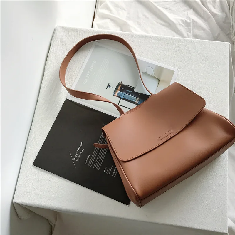 

Soft Leather Handbag 2025 New Korean Version Commuter Casual Leather Underarm Bag Trendy Cowhide Shoulder Messenger Bag Women