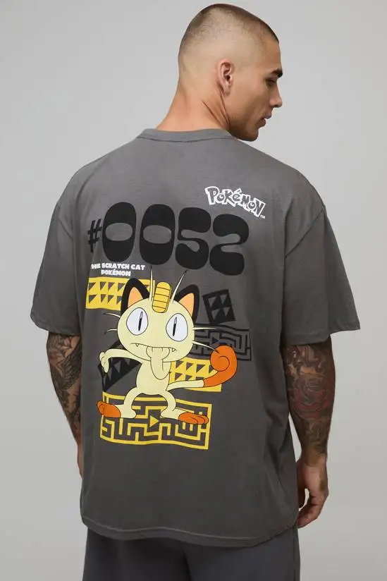 camiseta-casual-oversized-de-luxo-com-estampa-licenciada-pokemon-meowth-em-carvao-para-homens-e-mulheres