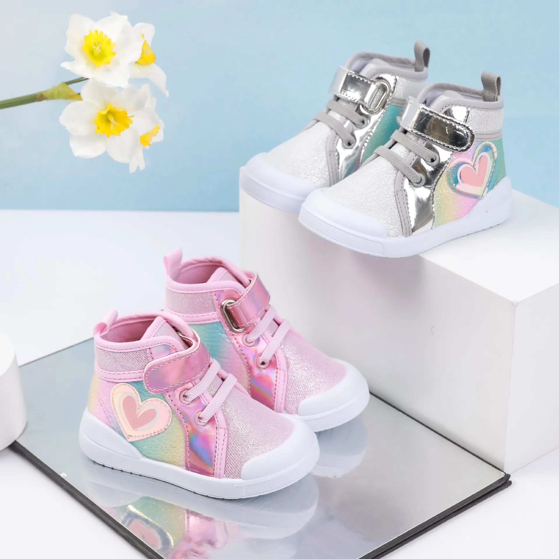 

High Top Spring and Autumn Cute Girl Shoes Girls' Casual Sneakers Children'S Canvas Shoes Bright Casual Board Кроссовки Детские