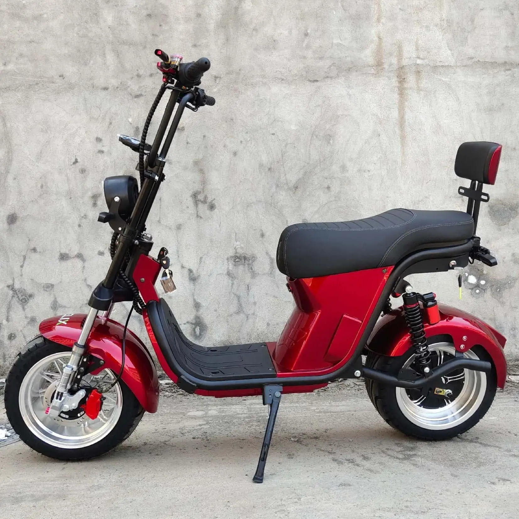 

2000W-50KM/H High-end Bestseller with Exceptional Range and Power Electric Motorcycle.