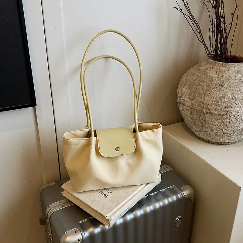 

Premium commuter large-capacity bag women's 2025 new autumn versatile shoulder bag fashionable portable tote bag