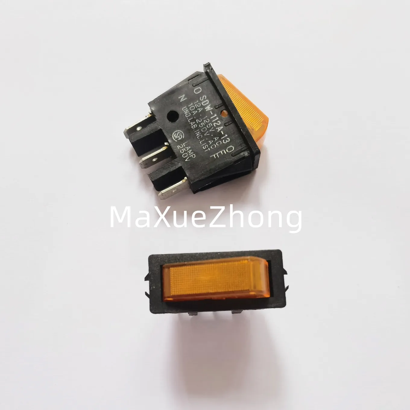 

Оригинальный новый 100% SDW-112A-13, электрический переключатель для сковороды, кулисный переключатель, 3 контакта, медная ножка, посеребренная, высокая мощность, 10 А, 250 В