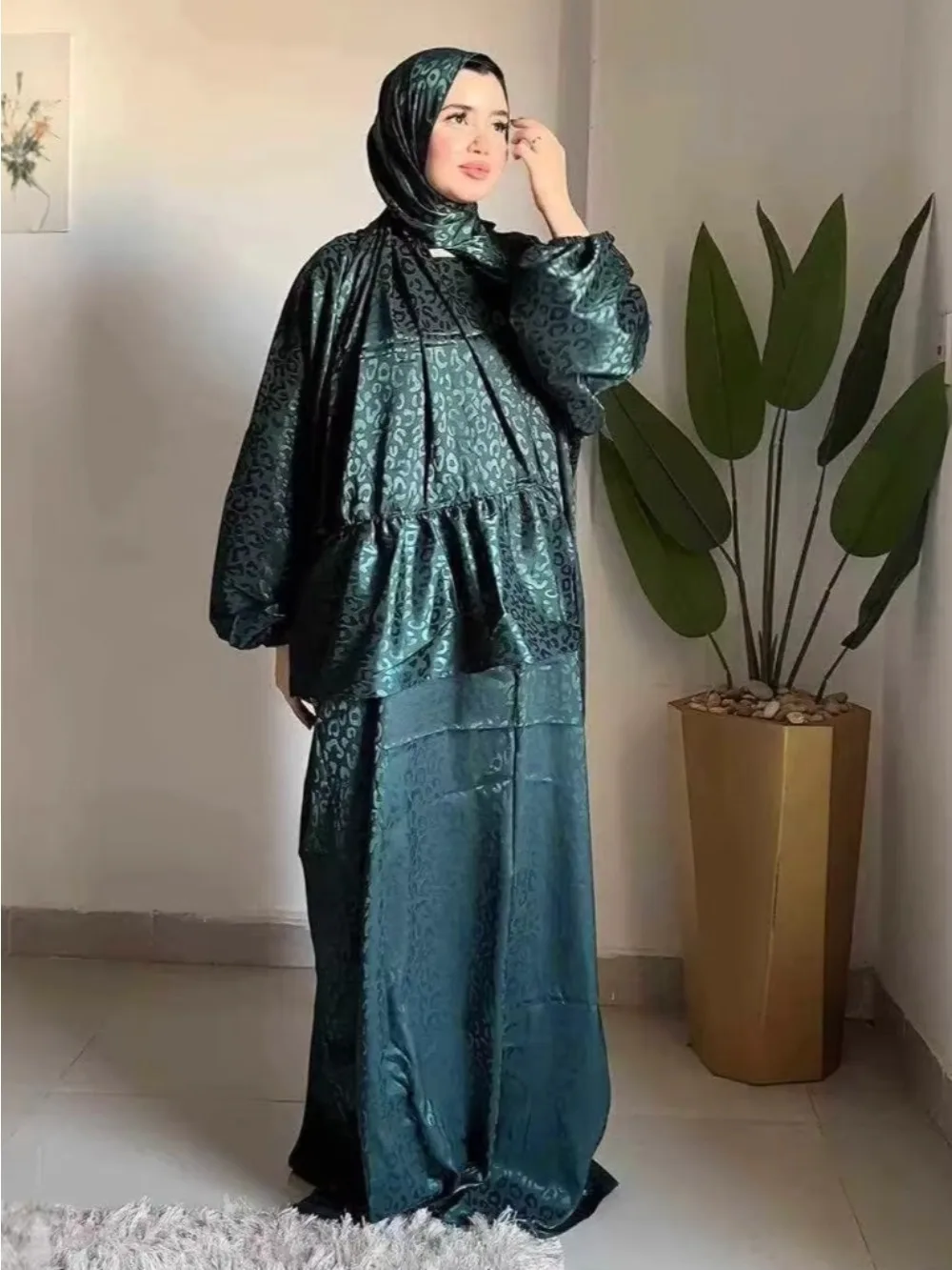 

Eid Muslim Abayas for Women 2025 Dresses Hijab Leopard Print Long Robe Ramadan Morocco Dubai Kaftan Islam Vestidos Jalabiya