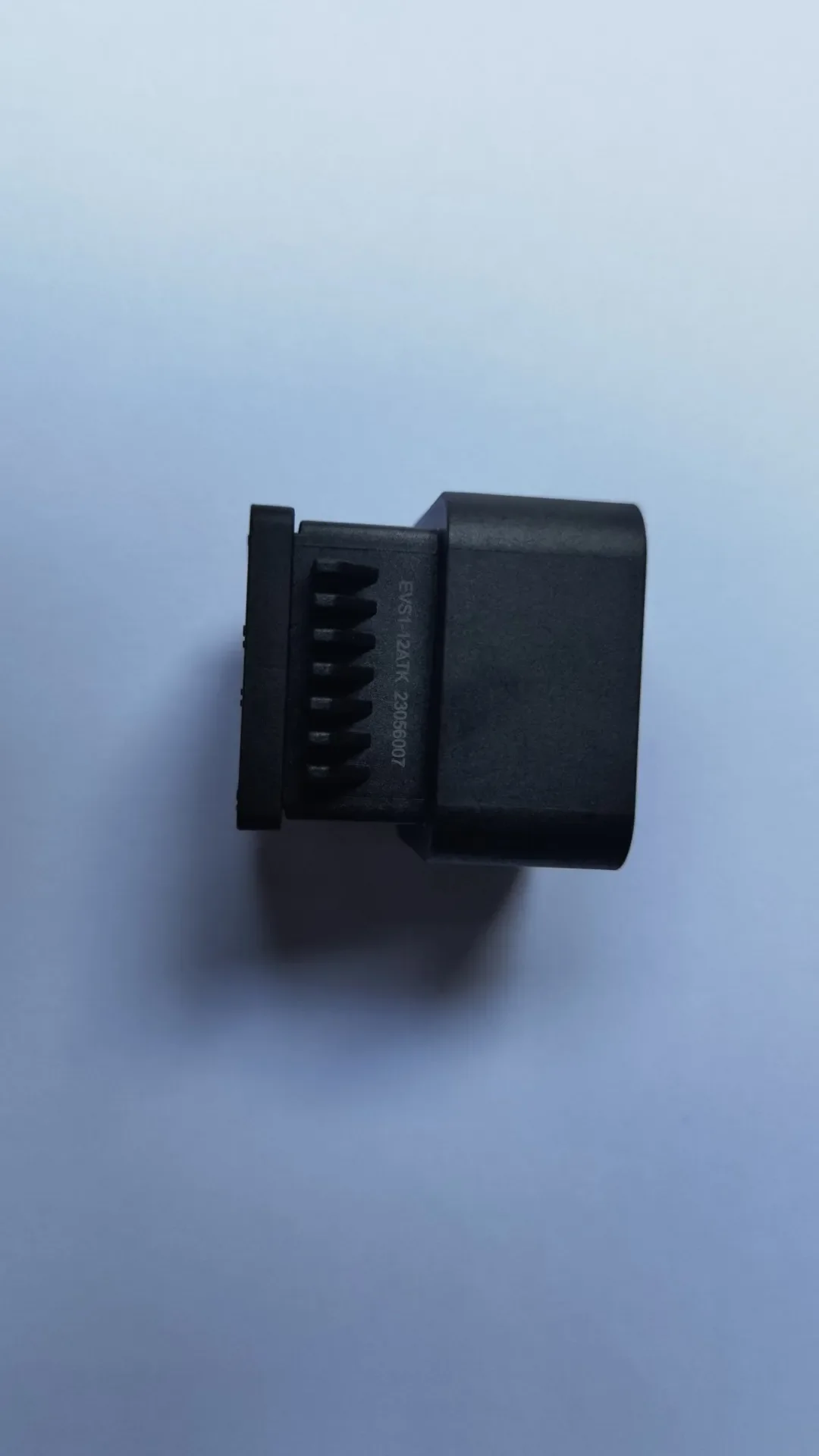 

Optoelectronic 12-core Signal Connector EVS1-12ATK