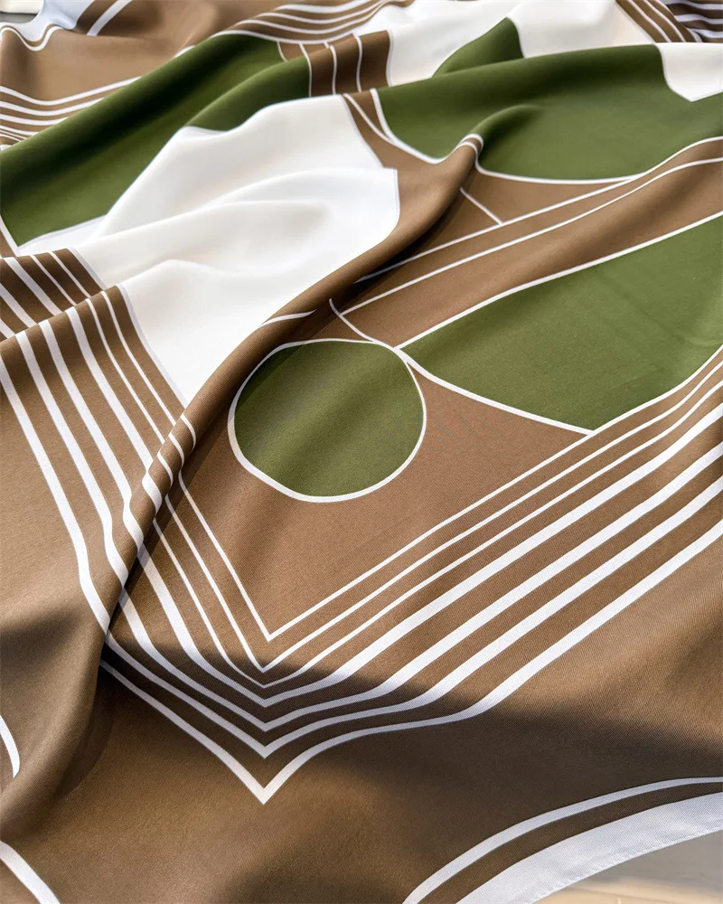 90*90cm Sommer Dünner Baumwoll-Quadratschal Damen Seidenschals Bandanas Luxus Strandtuch Wickeltücher Blumenbedruckter Hijab Halstuch – Detail 3