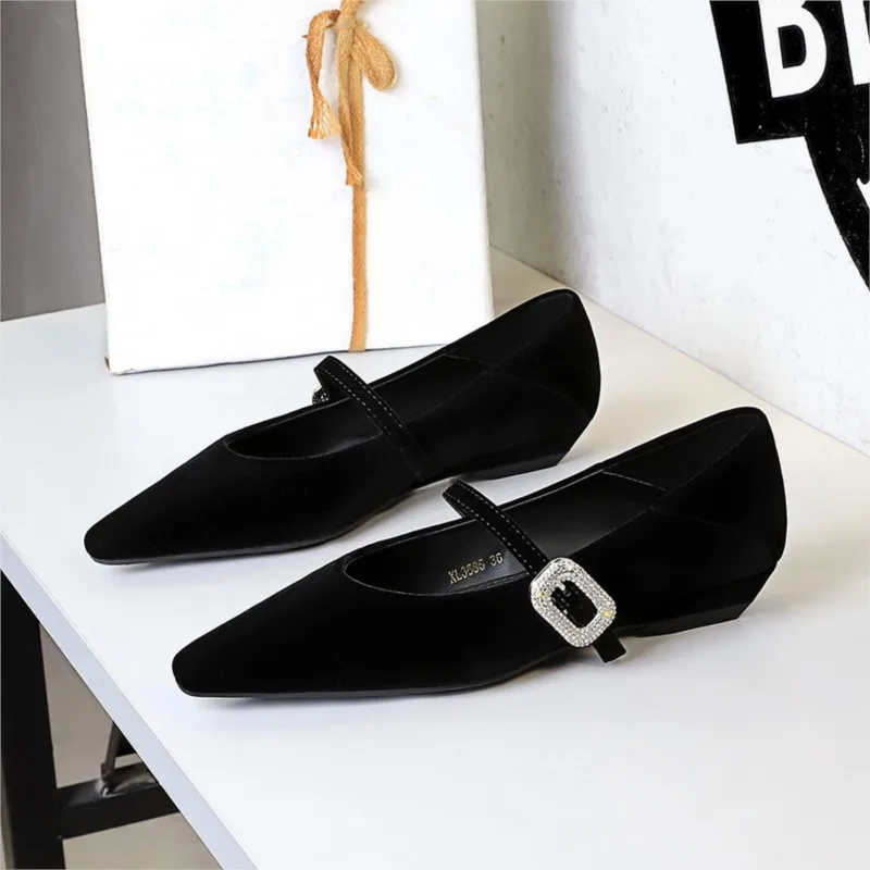 

Женские сандалии с одной пряжкой и ремешком, туфли-лодочки на танкетке с острым носком и открытым носком, изысканные туфли-лодочки на танкетке с пряжкой и кристаллами