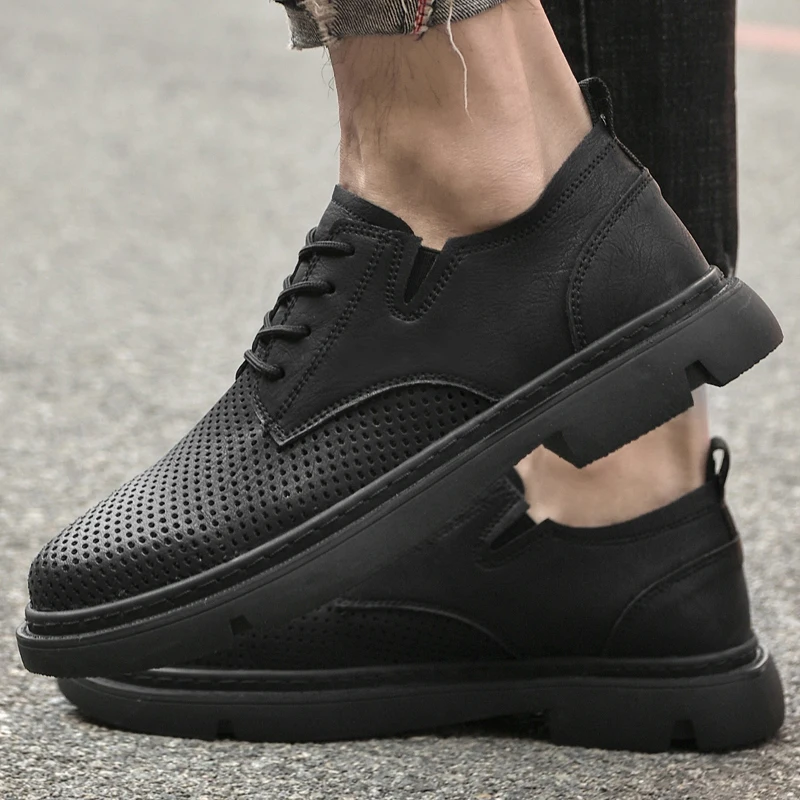 

High Quality Men's Black Leather Perforated Casual Shoes Mens Luxury Formal Shoes Men Oxford Classic Business Men Casual Shoes