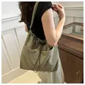 green-no pendant