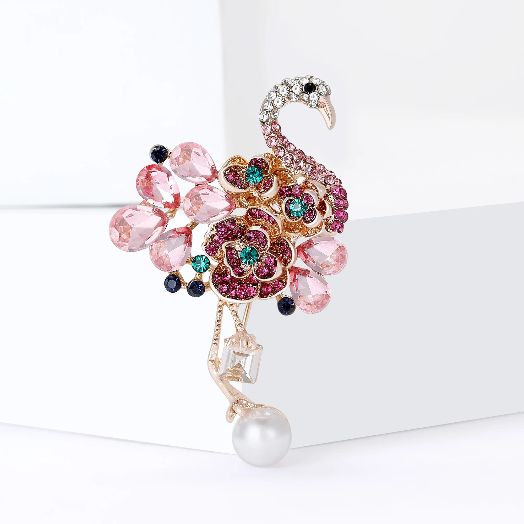 Rhinestone Flamingo Brooches for Women Unisex Enamel Animal Pins Event Party Backpack Decoration Clothes Accessories