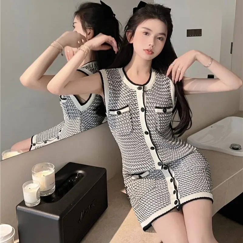 Striped Button Pocket Sleeveless Buttock Knitted Loose Women\'s Mini Dress Small Incense Style 2023 Summer Sexy Elegant Clothing