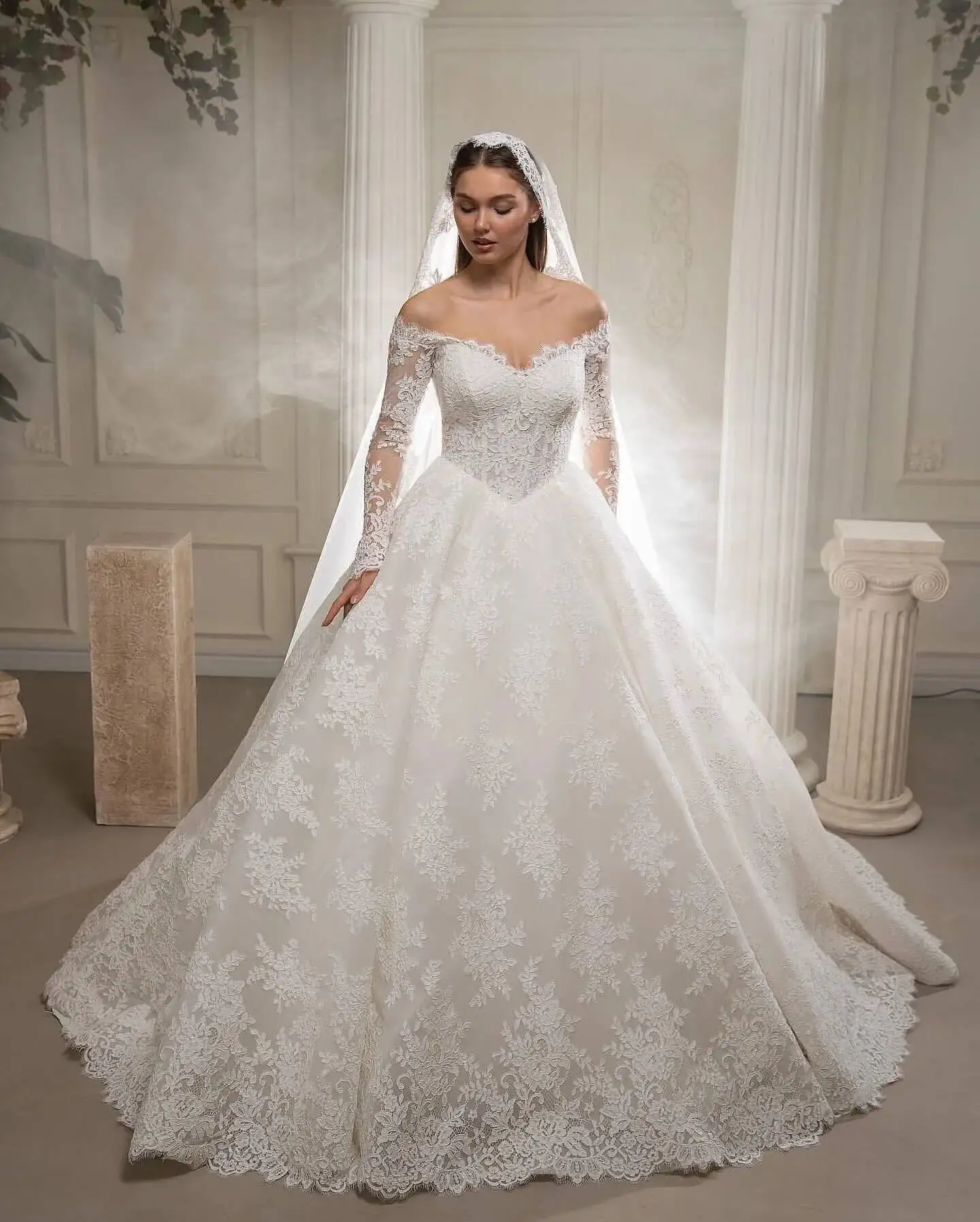 

Elegant Wedding Dresses Long Sleeves Off Shoulder Lace A Line Bridal Gowns Chapel Customized Vestidos De Novia