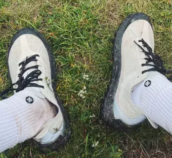 

Classic 2025 High-Quality Unisex Outdoor Running Shoes Durable Running Shoes Professional Marathon Shoes