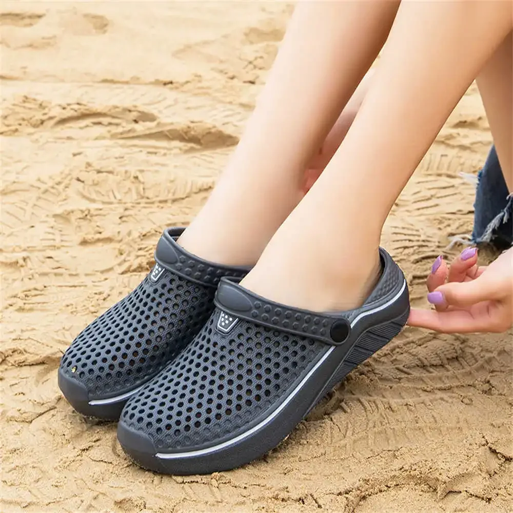 In Beach Sand Strappy Trainers Designer Original Slippers Shoes Summer Men's Sandals Sneakers Sports Gym Sapato To Play