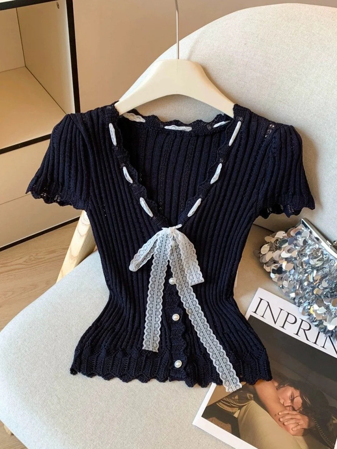 

Pure Desire Lace Tie ort Sve Knitted Top Women Summer New Sweet And Spicy Girl Slim Waist Belted V-ne Commute Sle