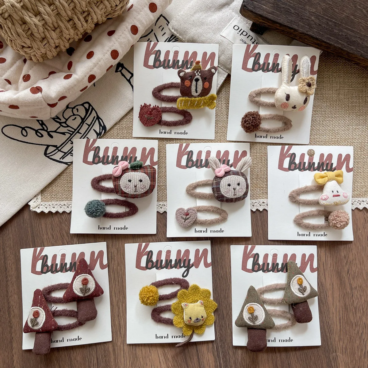 

Korean Style Cute Fabric Mushroom Rabbit Bear Kids BB Clips Autumn Winter New Sweet Versatile Hair Barrettes for Girls 2Pcs