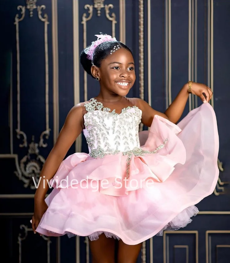 

Customized Short White Pink Mini Quinceanera Dresses Flower Girl Dresses Glitter Beaded Wedding Celebration vestidos de gala