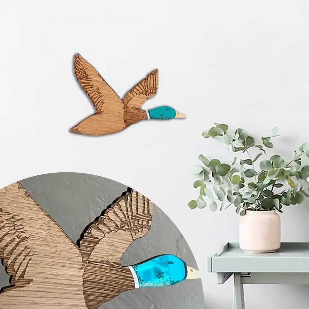 Duck-shaped Wood Art Decor Wooden Mallard Duck Wall Decoration Set for Nature Lovers Handcrafted Flying Ducks Ornament for Home