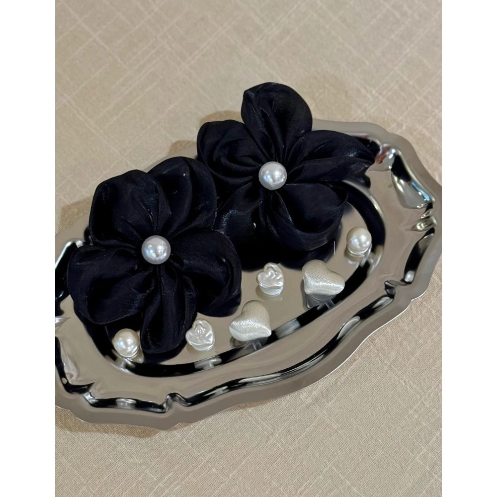 8pcs Elegant Big Size Black Flower Shoes Charm Silver Heart Shoes Accessories for Hole Shoes DIY Gift