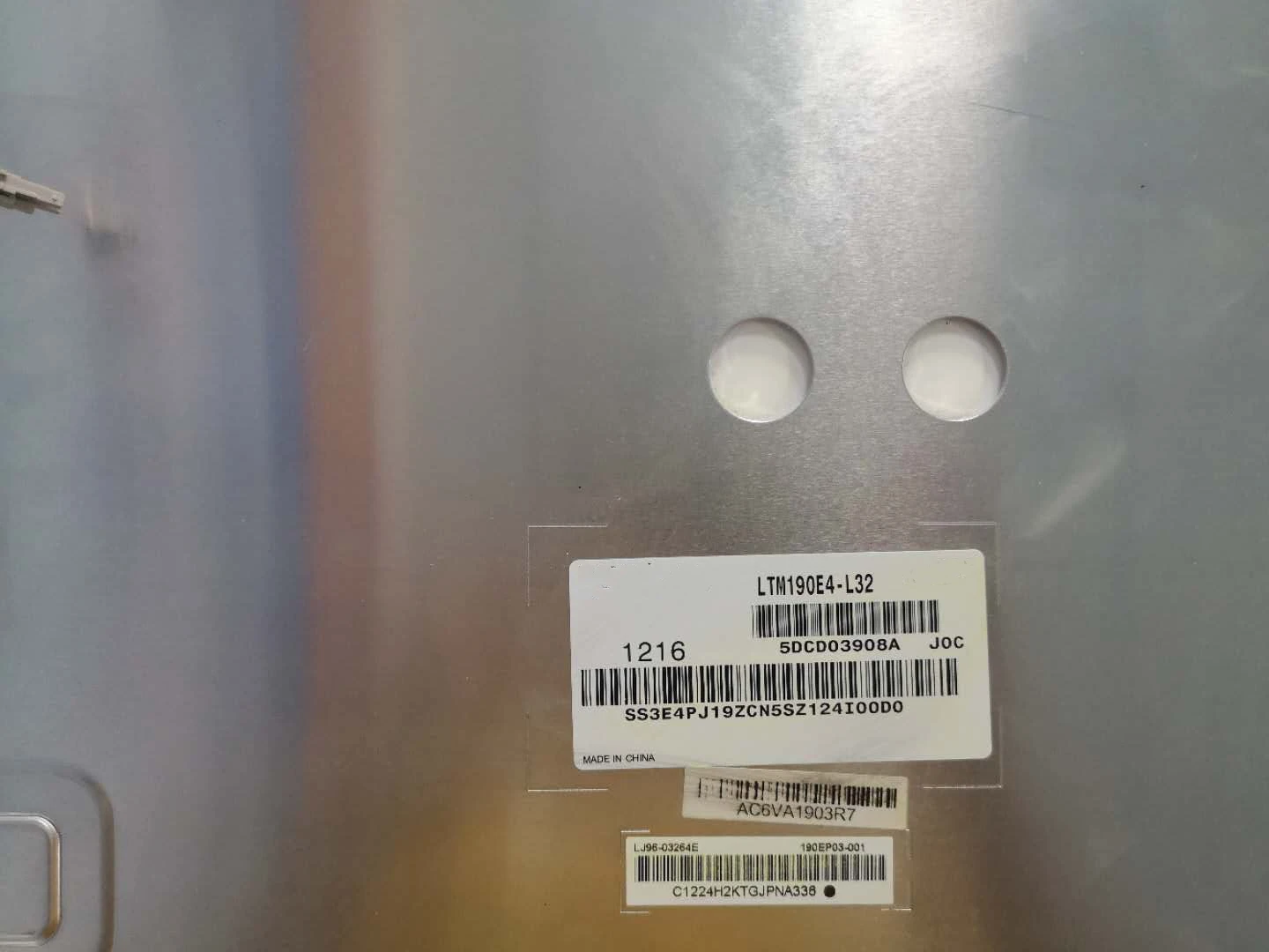 Original Produkt LTM190E4-L32 LCD Screen Display Panel