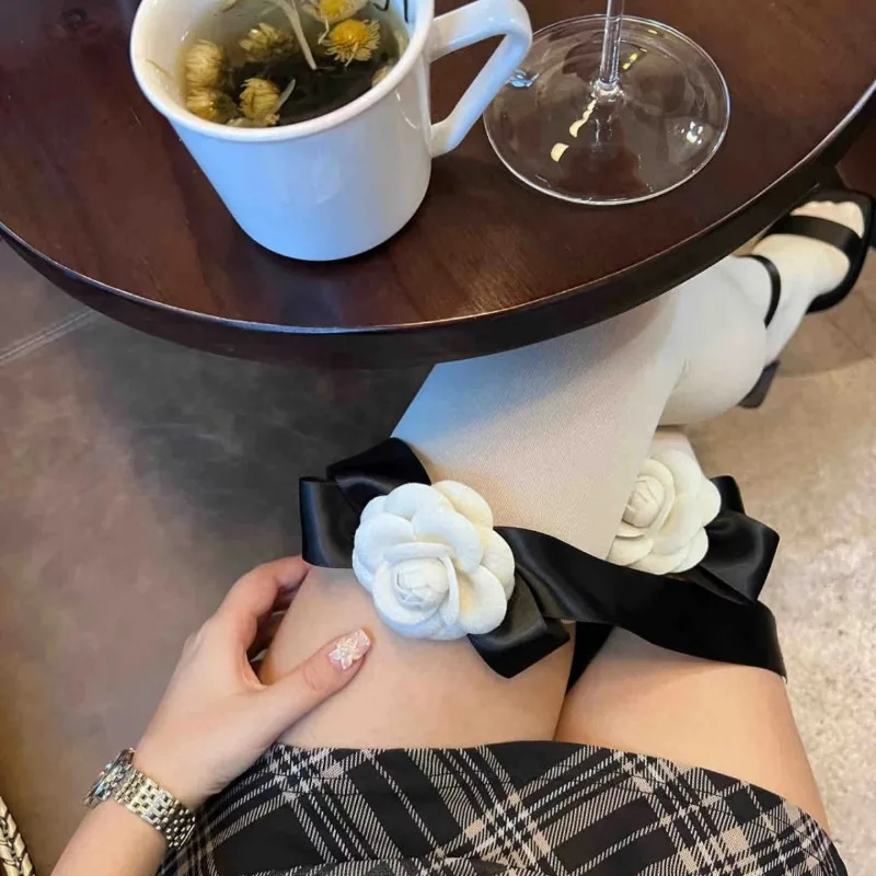 

2025 Lolita JK Bow Knee Over High Socks 3D Камелия с цветочным галстуком Носки Балетные летние тонкие белые носки Y2K Вечернее платье Длинные носки