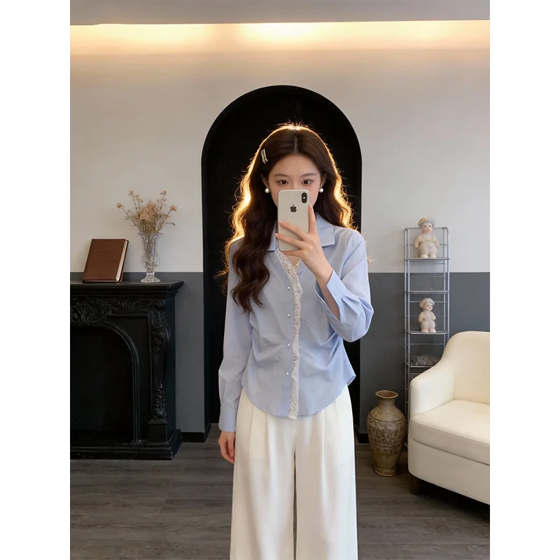 

Корейский стильный топ с V-образным вырезом и утягивающим эффектом на талии, новинка весны 2026, приталенный крой, модный и элегантный женский топ