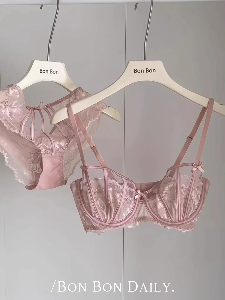 Sexy Ultra-Thin Lace Bra Set with Steel Ring Support Anti-Sagging for Large Breasts Appearance Small Chest Appearance
