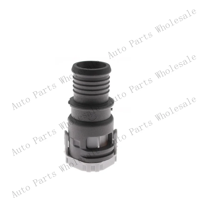 Z 18MM Heater Hose Connector For Land Rover LR2 2008-15 Range Rover Evoque 2012-21